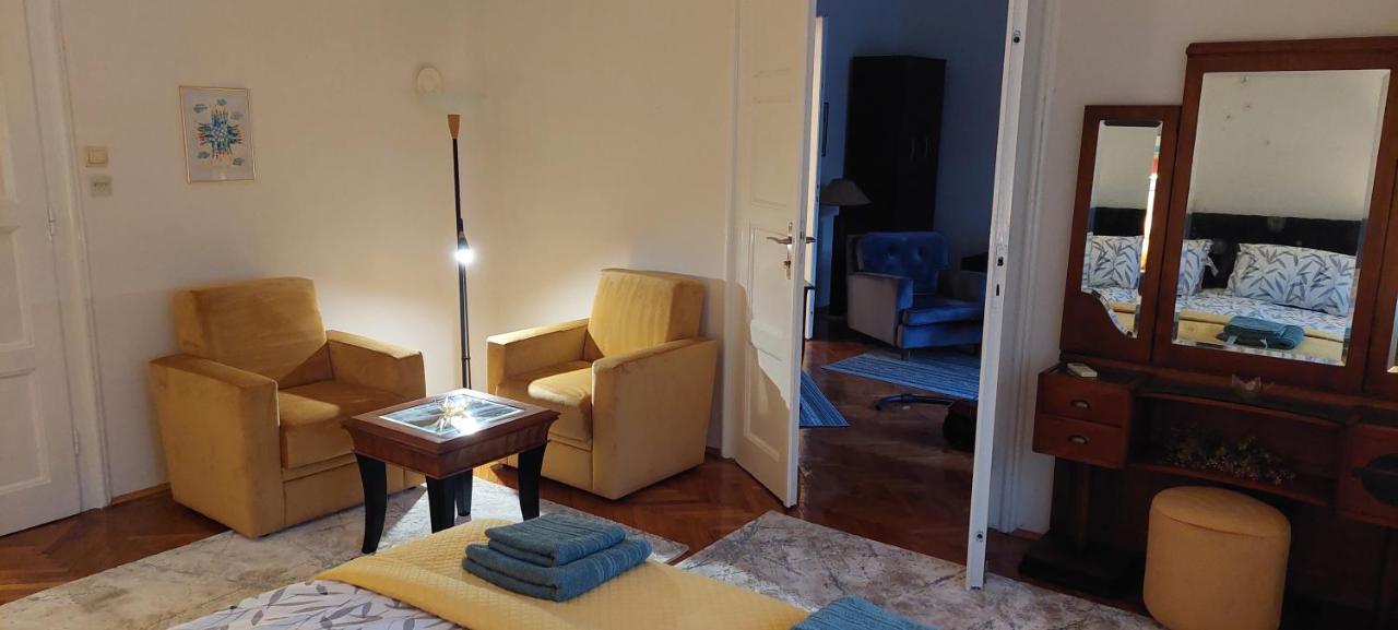 Bohemian Apartment Belgrade Luaran gambar